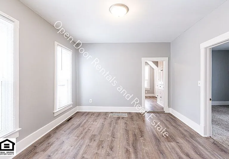 515 N State St #515 N STATE — Photo 17
