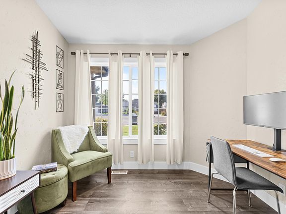 5th image of 7348 W Limelight Ct
