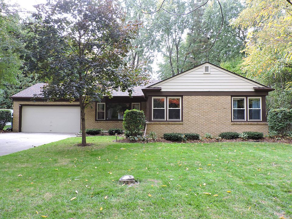 All the essentials!  Over 1500 square foot ranch PLUS another 700 square feet in the finished basement covers all your bases with gorgeous wood floors, quartz counters, many newer windows, and 2 year old roof.  The main floor full bath was completely updated and shines from top to bottom.  Enjoy the finished basement with a 4th bedroom and full bath along with two main floor living spaces and a formal dining room.  You will love the spacious yard and location within walking distance to the Community Center or Barstow Woods Park. Don't miss out on this gorgeous ranch home. Call today!