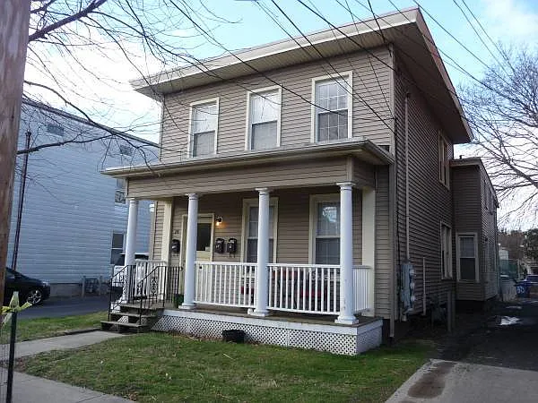 24 Pearl St #2 — Photo 12