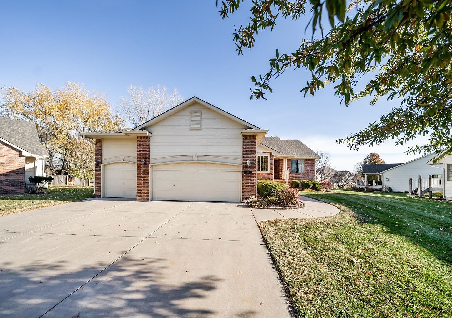 237 S Maple Dunes Ct, Wichita, KS 67235 Zillow