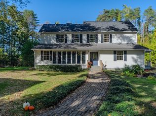 7 Roosevelt St, Hadley, MA 01035