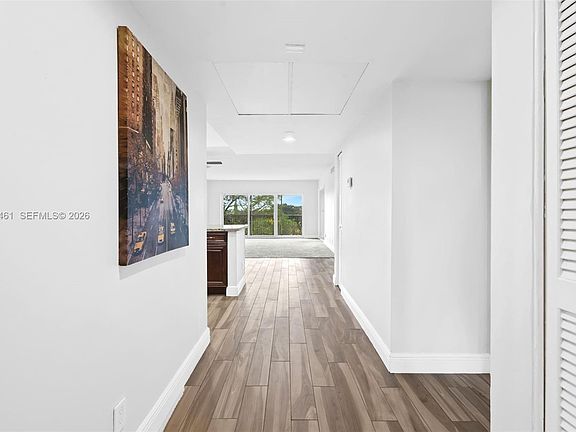 4th image of 3050 N Palm Aire Dr APT 501