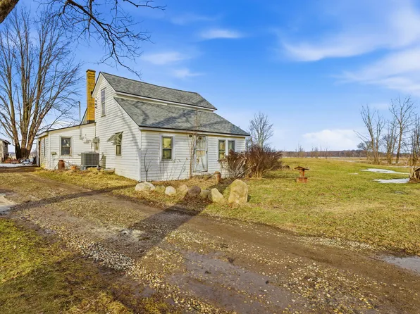 2217 126th Ave, Hopkins, MI 49328