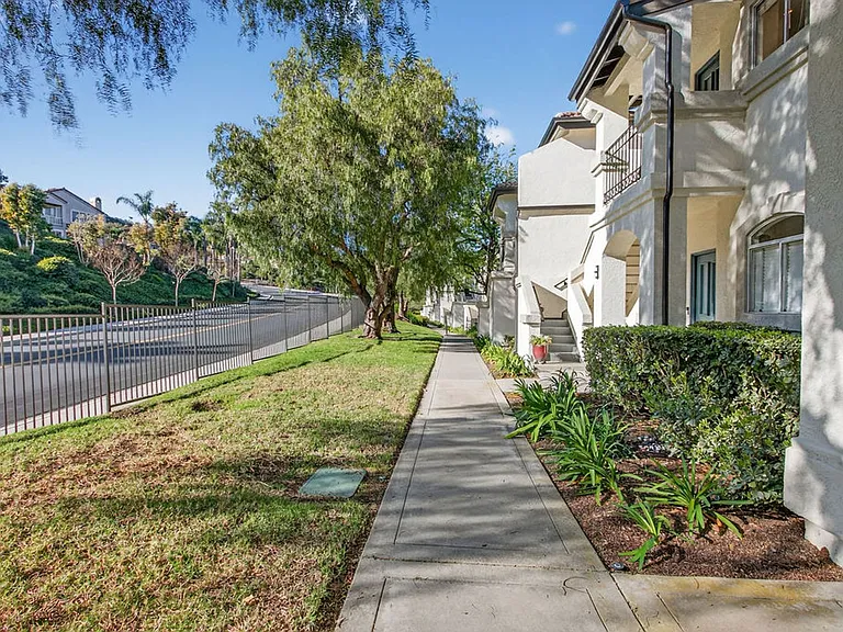 30902 Club House Dr #2G-1 — Photo 44