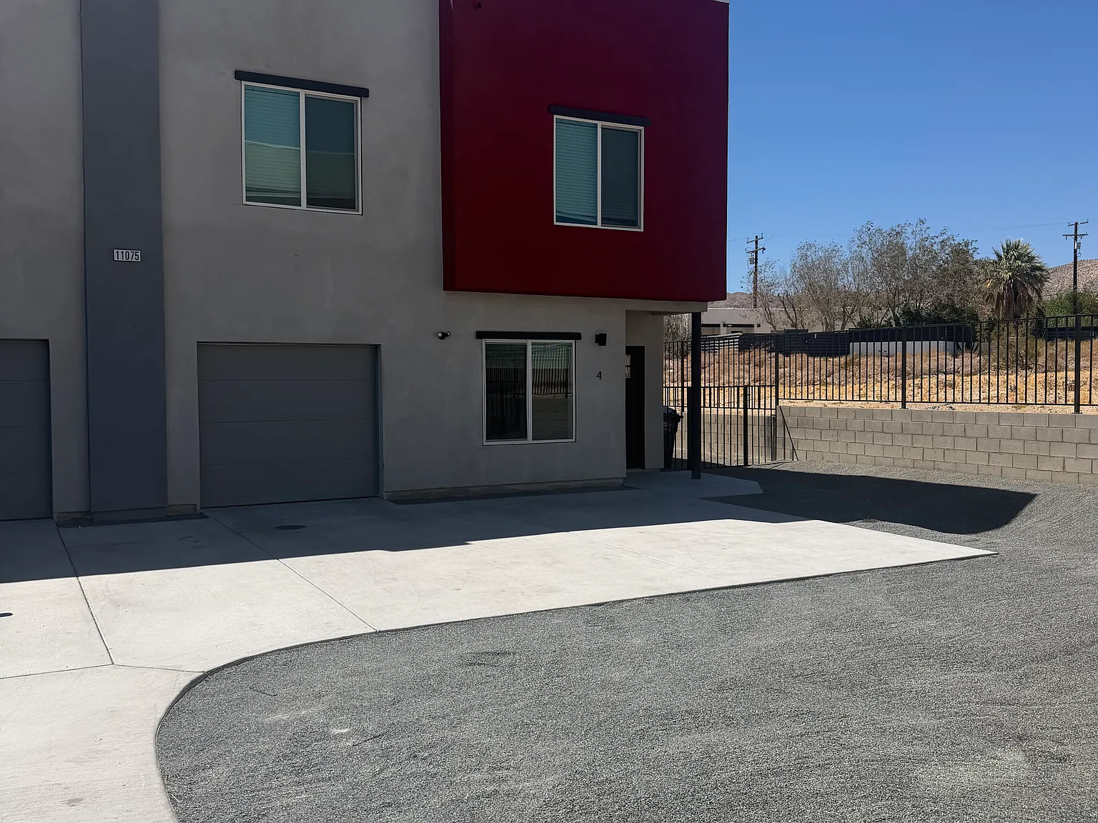 3 bed, 2.5 bath, 1400 sqft, $2,450 — Photo 1