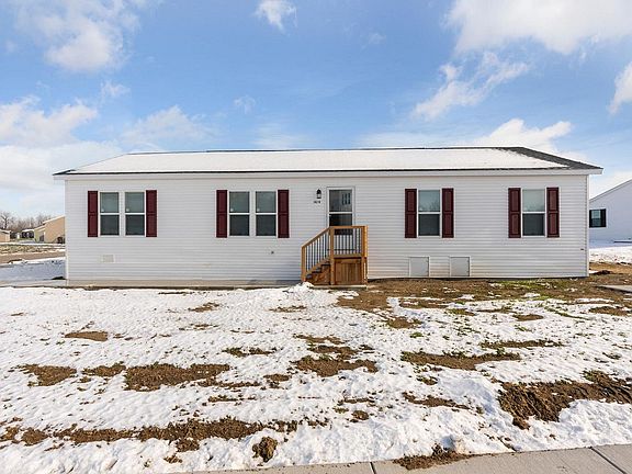 2nd image of 9172 Storey Rd