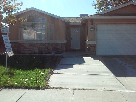 2nd image of 322 Orlando Ln