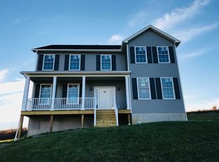 107 Stratford Dr, Poughkeepsie, NY 12603