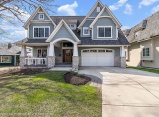 4724 Montgomery Ave, Downers Grove, IL 60515