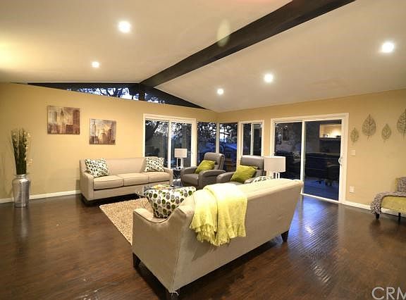 5th image of 268 E Altadena Dr