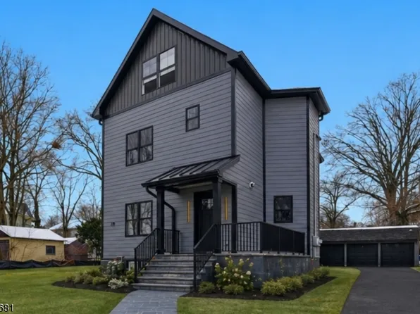 28 1/2 Irving St, Montclair Twp., NJ 07042