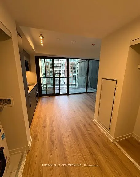 35 Parliament St #502 — Photo 1