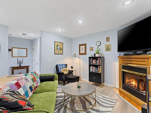 5th image of 1537 W Farwell Ave APT 1N