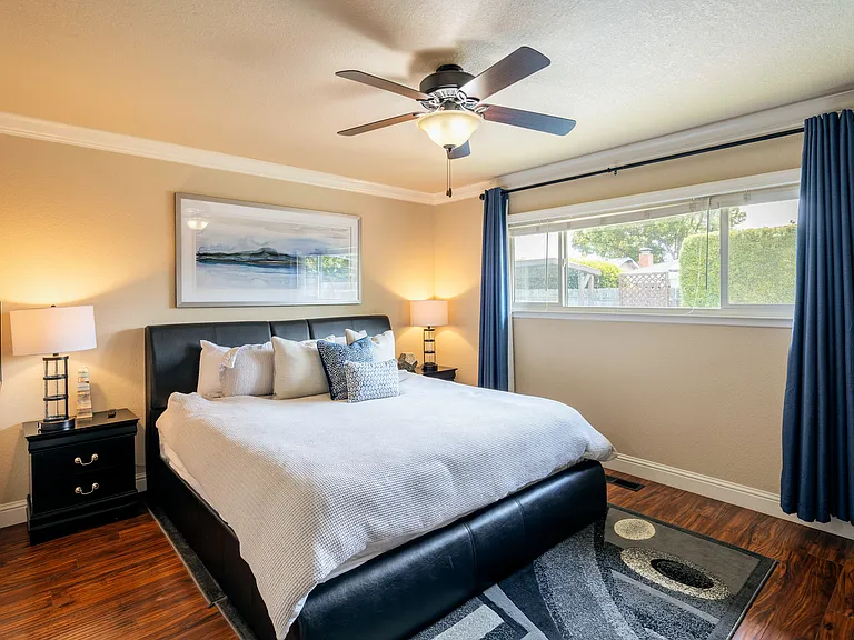 6519 N Mariposa St — Photo 35