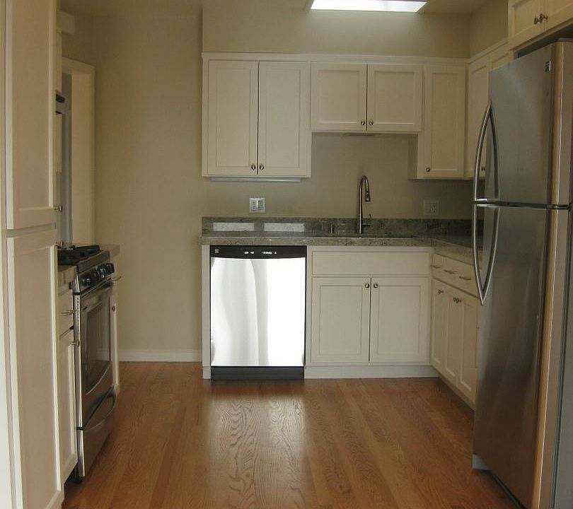 1st image of 3026 Pacheco St