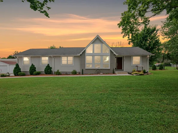 235 Austin Dr, Portland, TN 37148