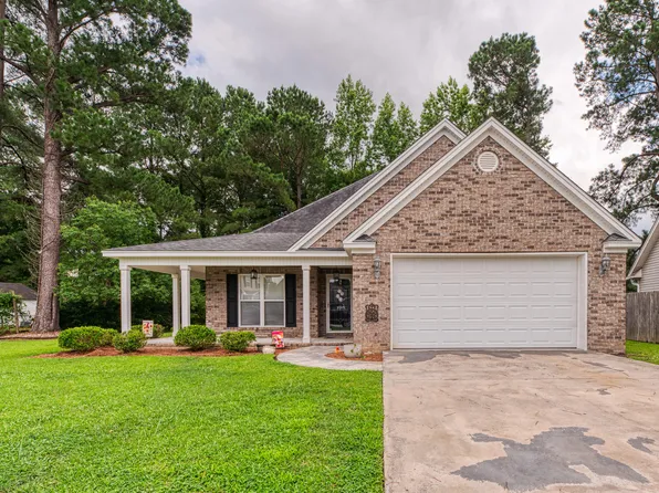 220 Saddle Ct, Florence, SC 29505