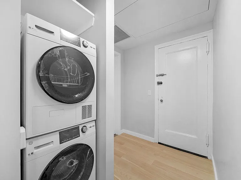 20 W 84th St #2C — Photo 11