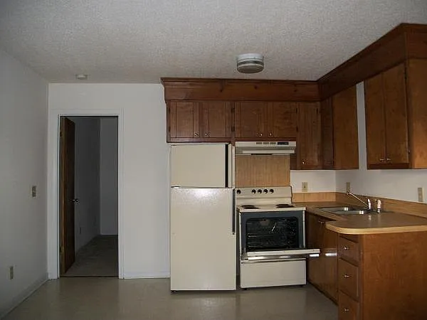 3180-19 Moseley Dr #1 — Photo 4
