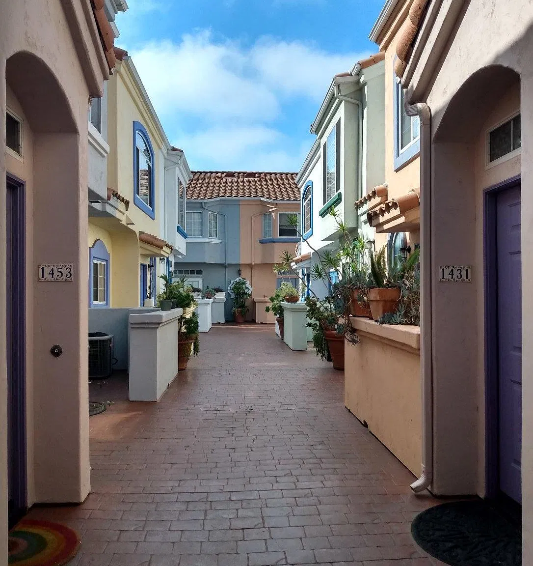 2 bed, 2.5 bath, 1140 sqft, $3,500 — Photo 1