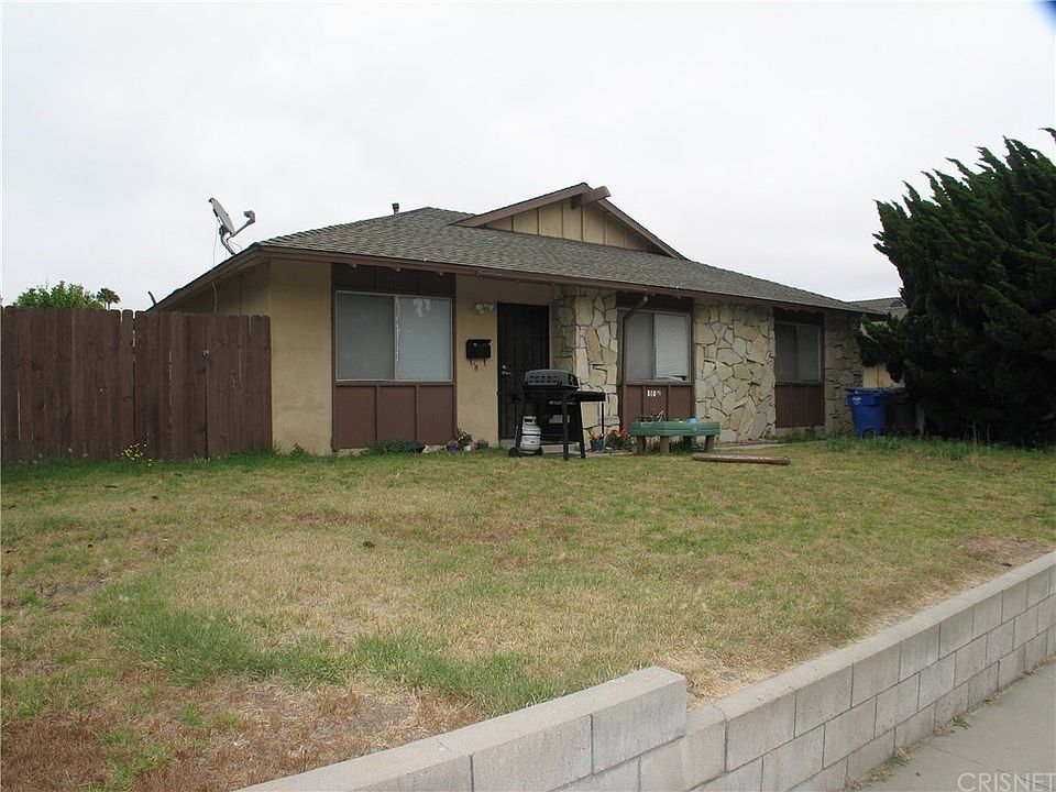2nd image of 808 Petit Ave