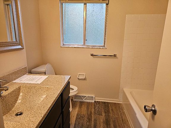 2nd image of 2372 Hillcrest Dr