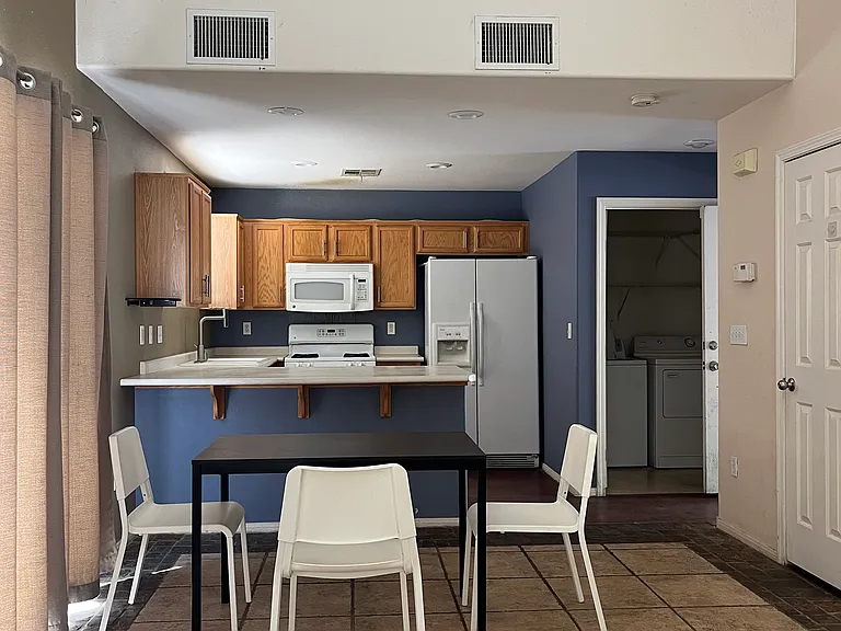 5027 Groveland Ave — Photo 4