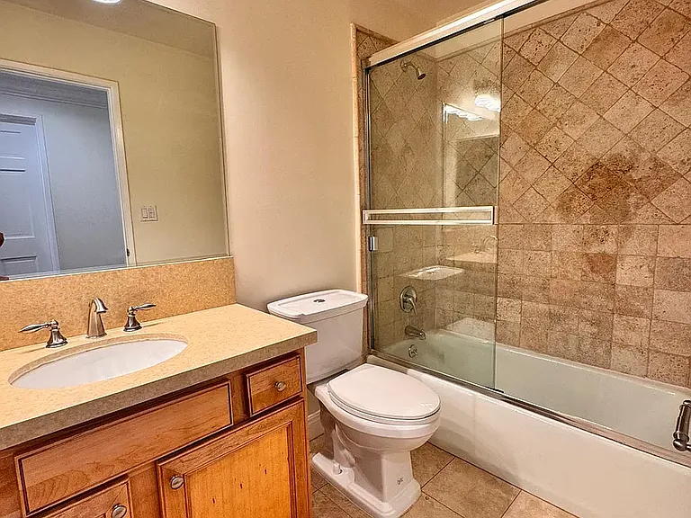 11812 Gorham Ave #Penthouse 1 — Photo 31
