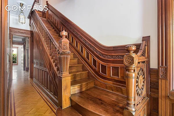 Sold by Compass | media 28