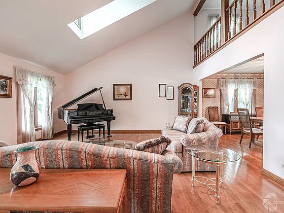 3rd image of 17700 Bayberry Ln
