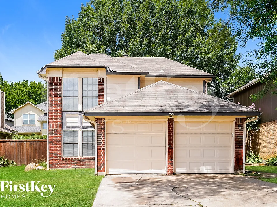 922 Ramblewood Dr