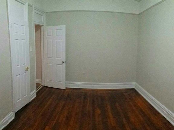 3rd image of 530 E 22nd St APT 1A