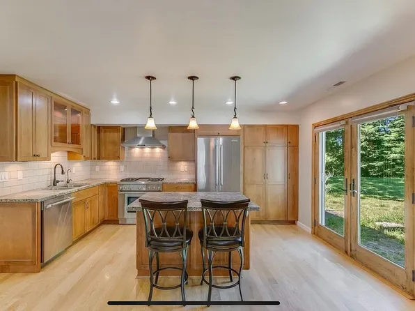 Melody Ln, Los Gatos, CA 95033