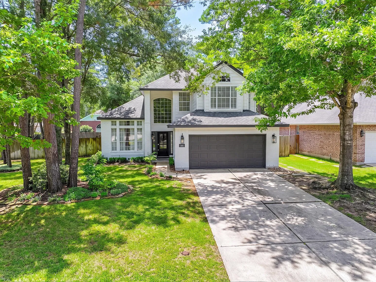 3 bed, 2.5 bath, 2064 sqft, $3,800 — Photo 3
