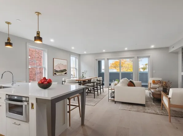 59 Spear St #301, Quincy, MA 02169