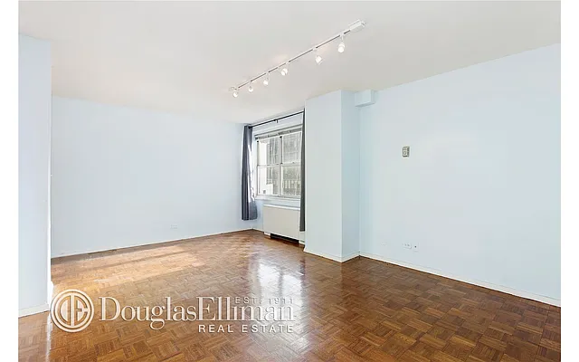 Rented by Douglas Elliman | media 6
