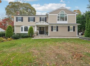 32 Soundview Drive, Northport, NY 11768