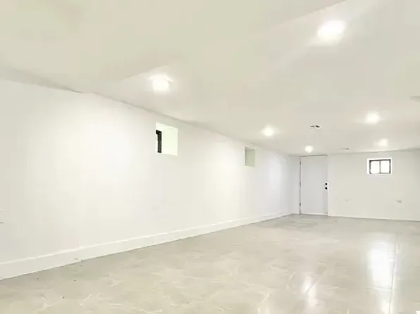 172 Veronica Place image 10 of 12