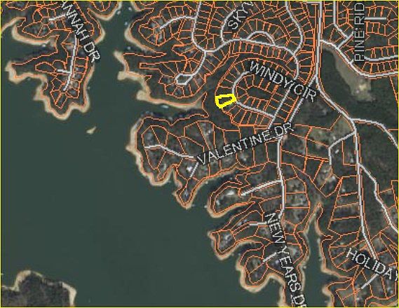 2nd image of 9-7 Windy Circle