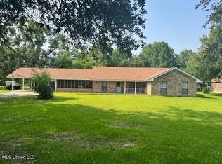 2046 Scianna Ln, Bay Saint Louis, MS 39520