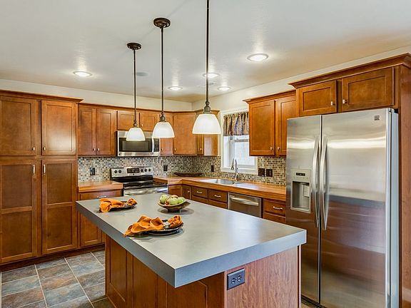 3rd image of 4177 W Beringer Dr