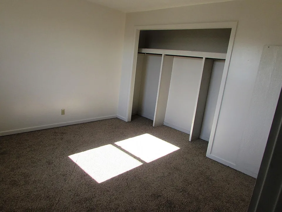 Back bedroom