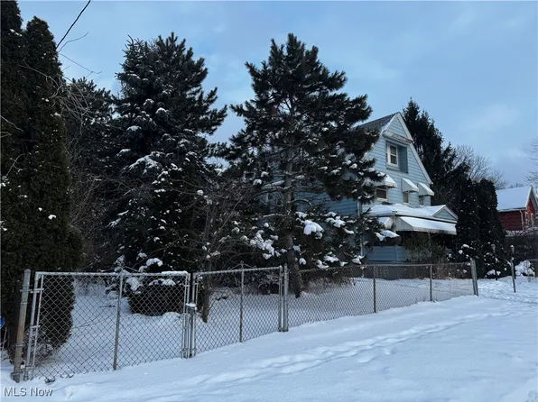 2241 E 87th St, Cleveland, OH 44106