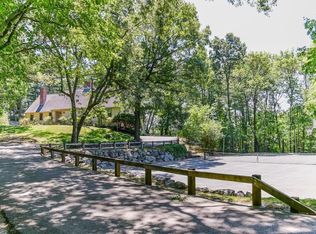 1 Concord Rd, Weston, MA 02493