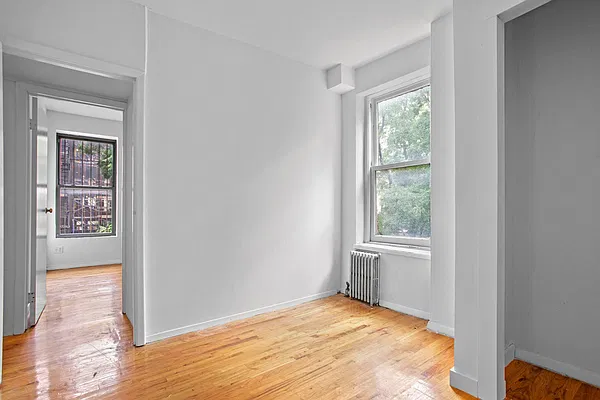 Rented by Oxford Property Group | media 8