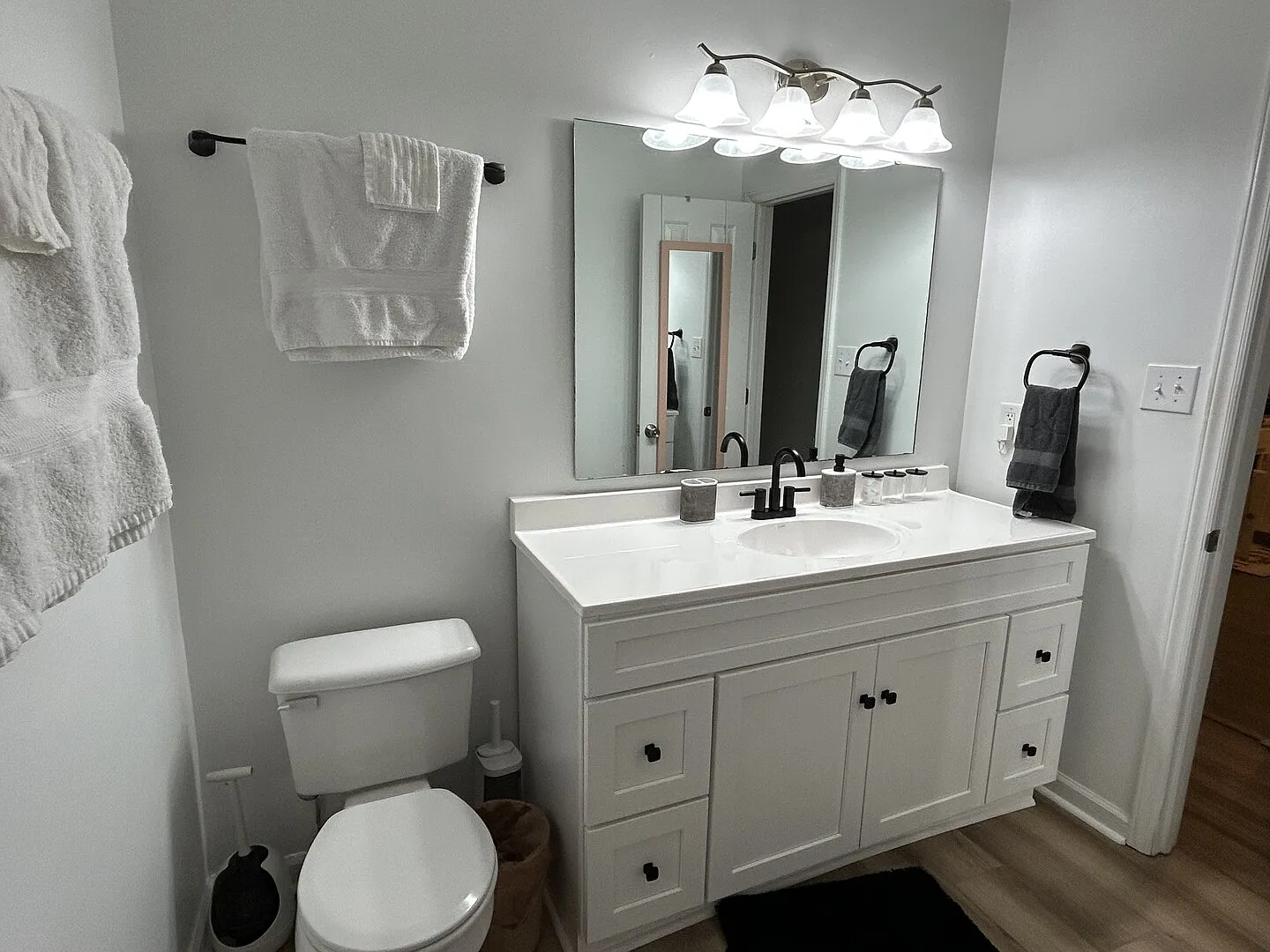 Riverwalk Condo — Photo 2