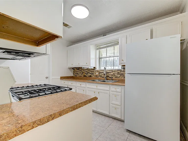 14238 Old Humble Rd — Photo 32
