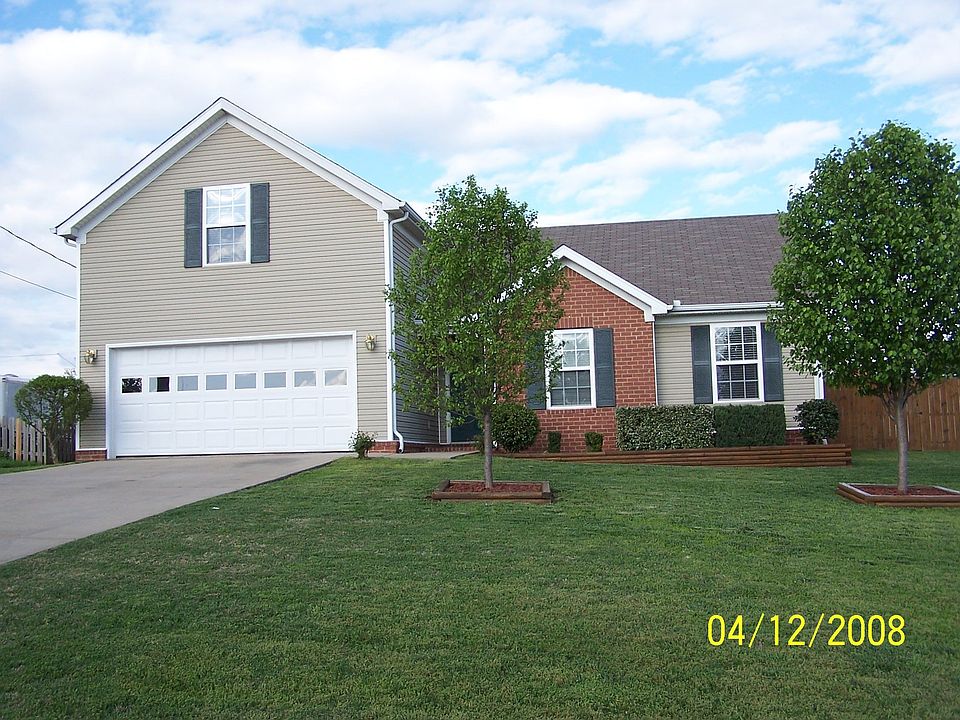 Welcome to 1721 Chris Dr.