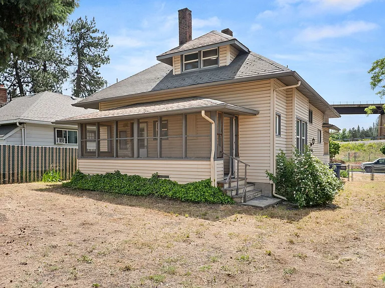 2624 W 8th Ave — Photo 38